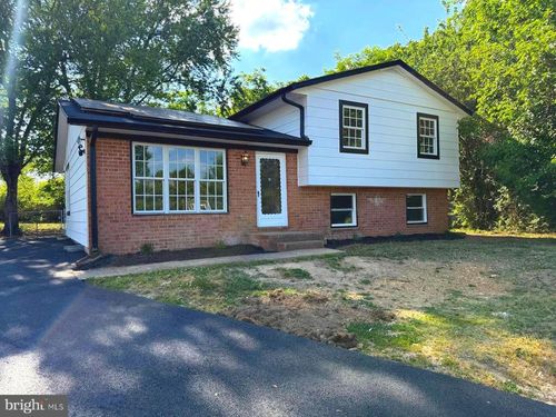 5 Jaybee Ct, Fredericksburg, VA, 22401-2217 | Card Image