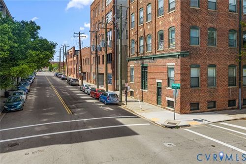 u301-1414 W Marshall St, Richmond, VA, 23220-3058 | Card Image