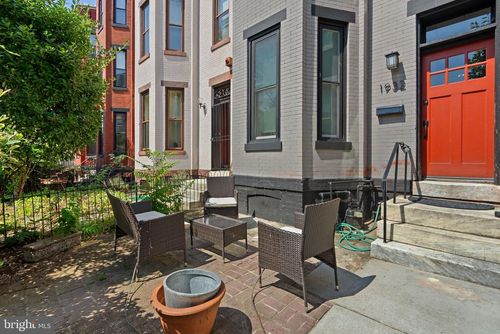 2-1932 15th St Nw, WASHINGTON, DC, 20009-3939 | Card Image