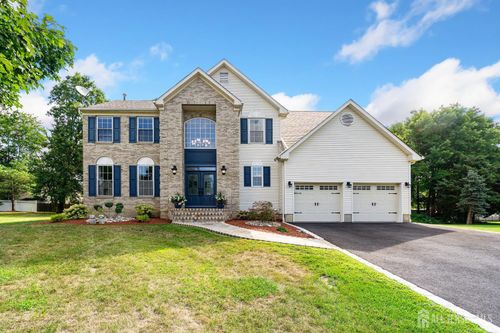 6 Bromley Ct, Matawan, NJ, 07747-6838 | Card Image