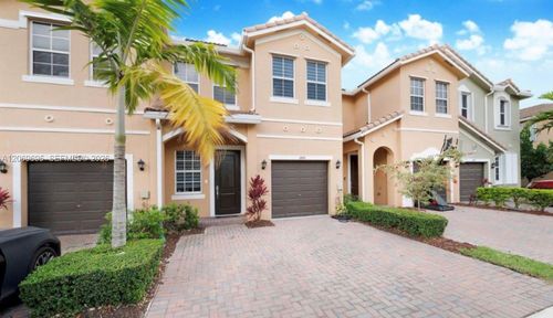 1443 Se 26th Ave, Homestead, FL, 33035 | Card Image