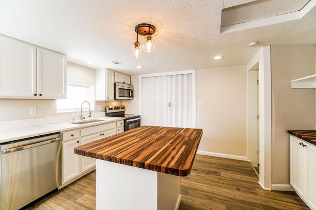 237 E Barthman Ave, House other with 2 bedrooms, 2 bathrooms and null parking in Columbus OH | Image 8