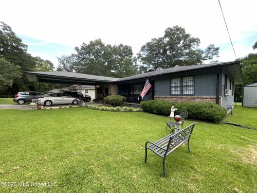 1172 W 20th St, Laurel, MS, 39440-2108 | Card Image