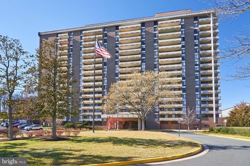 apt-204-1800 Old Meadow Rd, MCLEAN, VA, 22102-1809 | Card Image