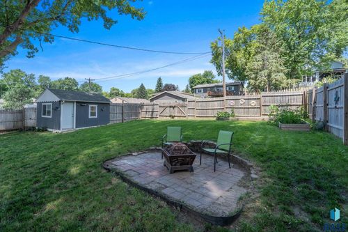 206 E 4th St Street, Dell Rapids, SD, 57022 | Card Image