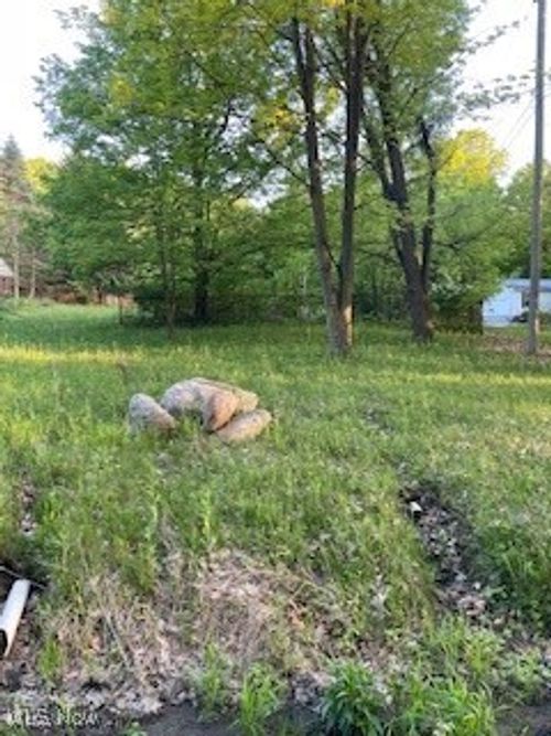 6994 Hankee Rd, Garrettsville, OH, 44231-9742 | Card Image