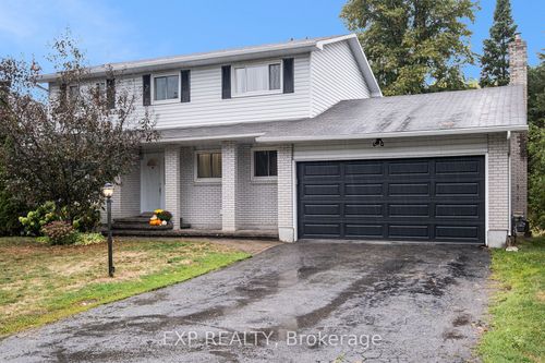 {{alt}} | Card Image