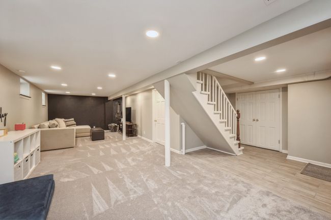 412 Grantley Ave, House other with 3 bedrooms, 2 bathrooms and 1 parking in Elmhurst IL | Image 14
