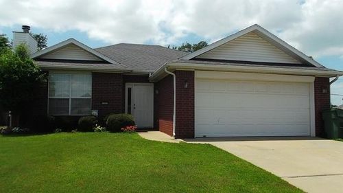 1002 N 37th St, Rogers, AR, 72756-1497 | Card Image