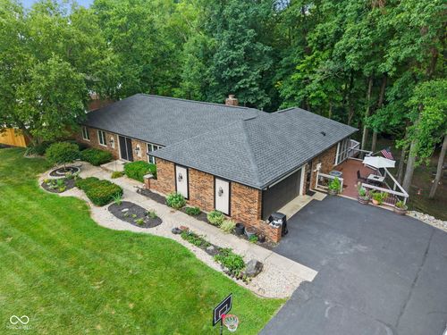 7806 Continental Dr, Mooresville, IN, 46158-7729 | Card Image