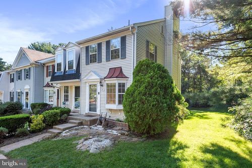 31 Palmer Ct, STERLING, VA, 20165-5716 | Card Image