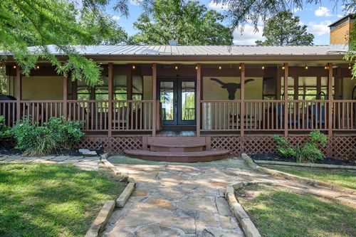 252 Hacienda Dr, Pottsboro, TX, 75076-4590 | Card Image