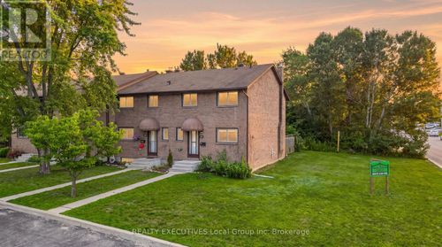 36-398 Wickstead Ave, North Bay, ON, P1A3L8 | Card Image