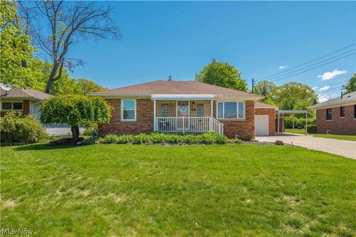 3209 Tressa Ave, Lorain, OH, 44052-5052 | Card Image