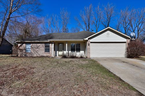 6438 Thistle Bnd, Avon, IN, 46123-7621 | Card Image