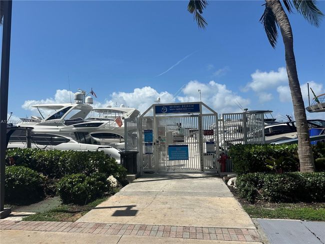 STE-4M - 400 Alton Rd, Condo with 1 bedrooms, 2 bathrooms and null parking in Miami Beach FL | Image 64