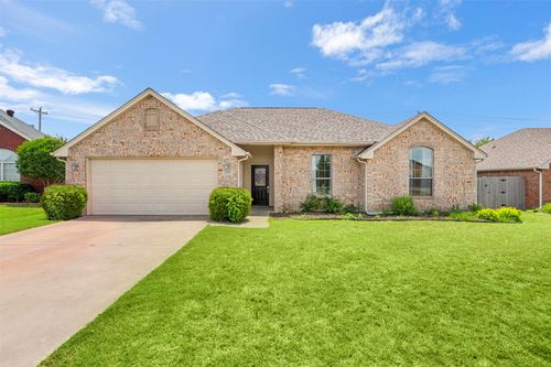 518 Valarie Ln, Midlothian, TX, 76065-6914 | Card Image