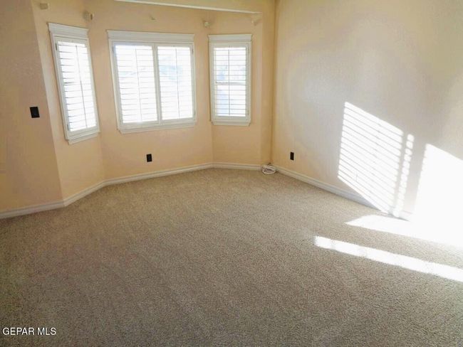 Master Bedroom | Image 17