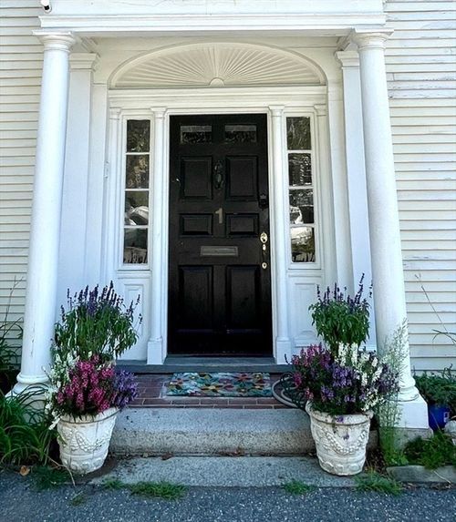 unit-2-1 Green St, Marblehead, MA, 01945-3400 | Card Image