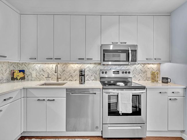 APT-7H - 9199 Pecky Cypress Ln, Condo with 3 bedrooms, 2 bathrooms and null parking in Boca Raton FL | Image 11