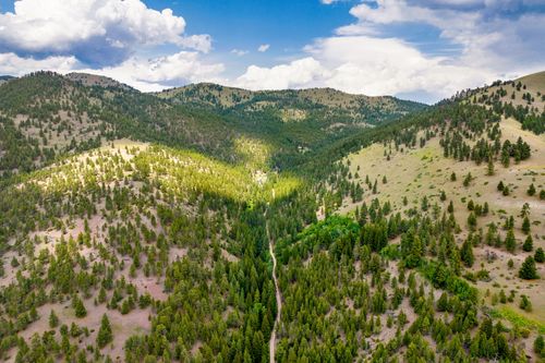 2270 Lynx Trail Dr, Wolf Creek, MT, 59648-8569 | Card Image