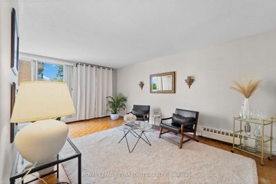 301 - 895 Kennedy Rd, Condo with 3 bedrooms, 2 bathrooms and 1 parking in Toronto ON | Image 2