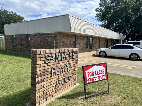 1700 N Weaver Street, Gainesville, TX, 76240 | Card Image