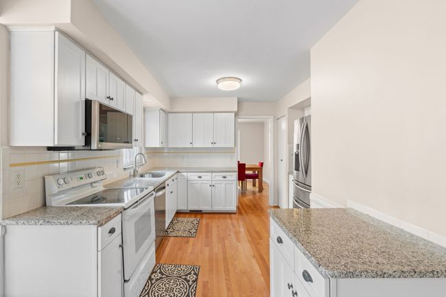 30347 Georgetown Dr, House other with 4 bedrooms, 3 bathrooms and null parking in Beverly Hills MI | Image 14