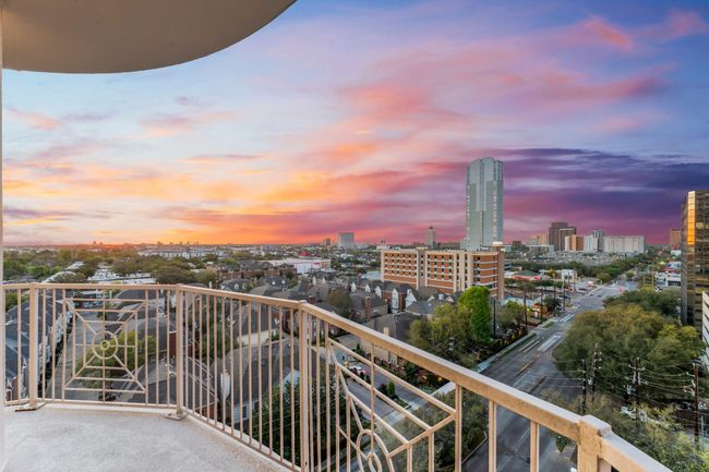 UNIT-1001 - 3505 Sage Rd, Condo with 2 bedrooms, 2 bathrooms and 2 parking in Houston TX | Image 28