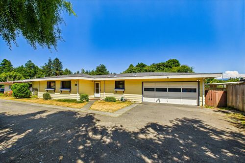 3912 Wellington St, Eureka, CA, 95503-3455 | Card Image