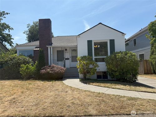 4329 Ne 56th St, Seattle, WA, 98105-2236 | Card Image