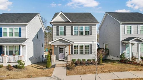 111 Rosemary St, Clayton, NC, 27520-1845 | Card Image