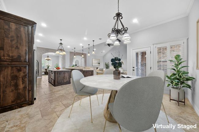 6711 Mosswood Dr, House other with 5 bedrooms, 3 bathrooms and 3 parking in Midland TX | Image 9