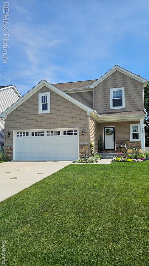 3813 Sloan Dr, Holly, MI, 48442-1959 | Card Image