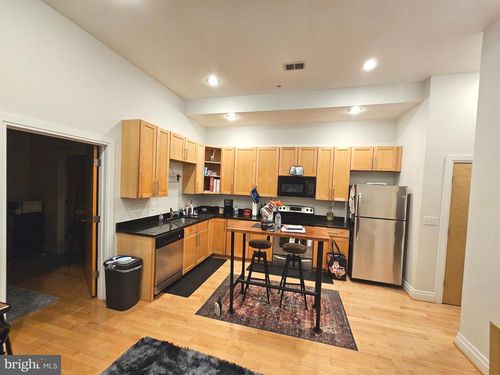 apt-202-5551 Illinois Ave Nw, WASHINGTON, DC, 20011-2924 | Card Image