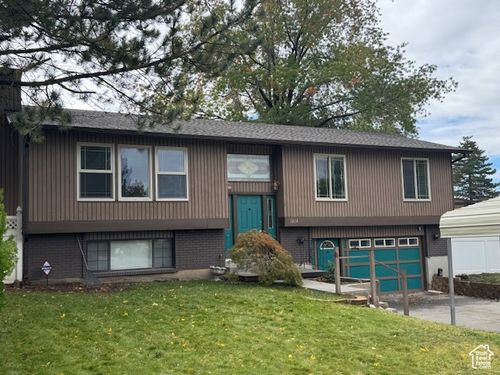 1404 E 8685 S, Sandy, UT, 84093-1575 | Card Image