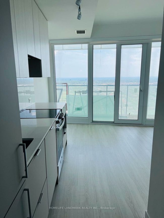 2208 - 3883 Quartz Rd, Condo with 1 bedrooms, 1 bathrooms and 1 parking in Mississauga ON | Image 9