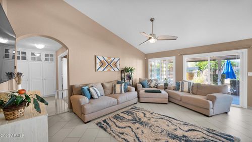 18240 N 45th St, Phoenix, AZ, 85032-1585 | Card Image