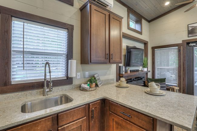 574 Deer Lick Trl, House other with 1 bedrooms, 1 bathrooms and null parking in Monteagle TN | Image 10