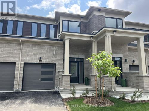 30 Ingle Way, Lindsay, ON, K9V0T5 | Card Image