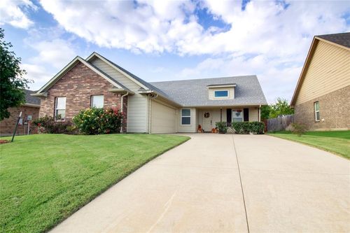 5003 Ute Court, Krum, TX, 76249 | Card Image