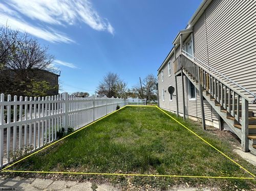 108 N Indiana Ave, Atlantic City, NJ, 08401 | Card Image