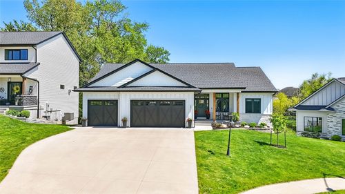 2917 Pine Hill Trce, Coralville, IA, 52241-8039 | Card Image