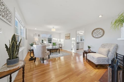 70 Farrell Rd, Lynn, MA, 01905-1441 | Card Image