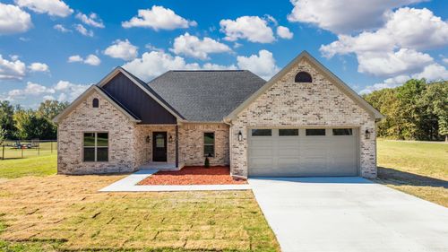 10 Taylor Place Ln, Conway, AR, 72032-8634 | Card Image