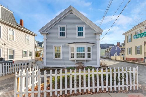 2-2 Winchester Court, Gloucester, MA, 01930 | Card Image