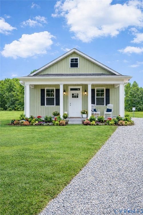207 Slagles Lake Rd, Emporia, VA, 23847-8007 | Card Image