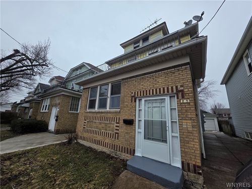 28 Blum Avenue, Buffalo, NY, 14216 | Card Image