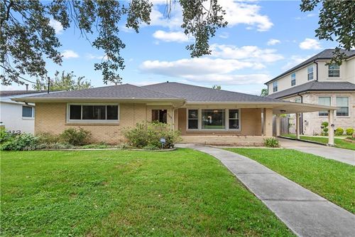 5542 Charlotte Dr, New Orleans, LA, 70122-2608 | Card Image