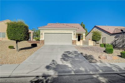 7644 Chaffinch Street, House other with 2 bedrooms, 1 bathrooms and null parking in North Las Vegas NV | Image 1